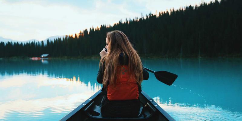 高端衣物精细护理指南：奢侈品皮具修复与羊绒大衣专业养护，一起捞折扣团购更划算